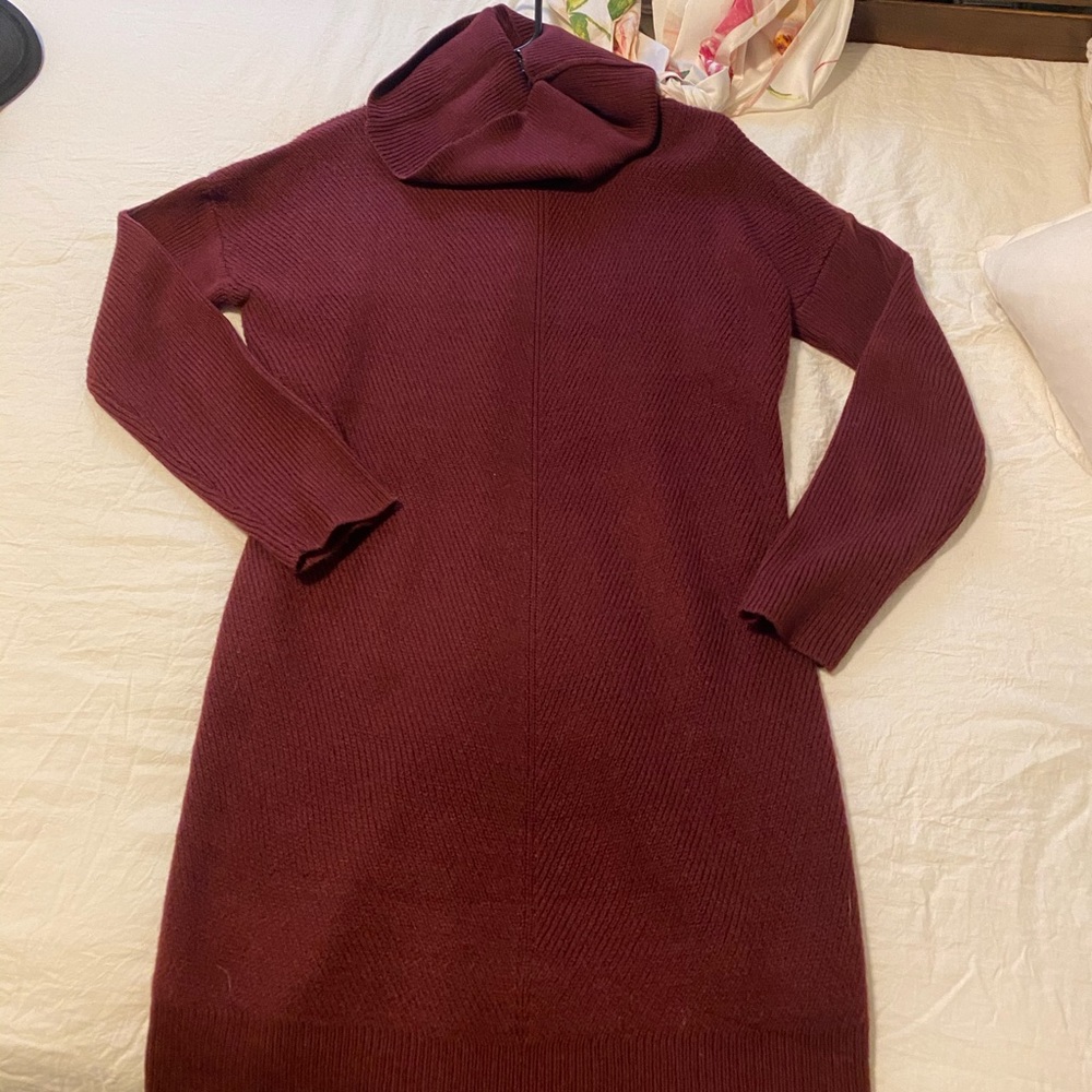Maroon Lulus sweater dress